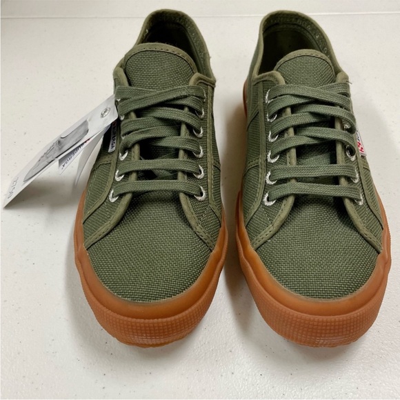 New Superga 2750 Sneakers Mens 10 Womens 11.5 Green Sherwood Gum Cotu Canvas
